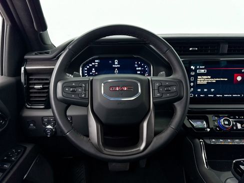 Used 2024 GMC Sierra 1500 AT4X image 4