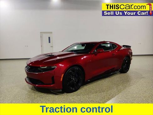 Used 2023 Chevrolet Camaro LT w/ Technology Package RWD image 4