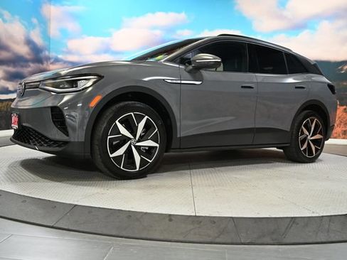 Used 2023 Volkswagen ID.4 Pro S AWD/4WD image 3