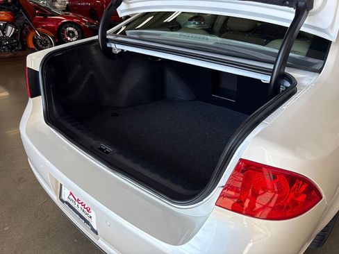 Used 2011 Buick Lucerne CXL image 92