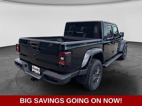 New 2026 Jeep Gladiator Sport AWD/4WD image 10