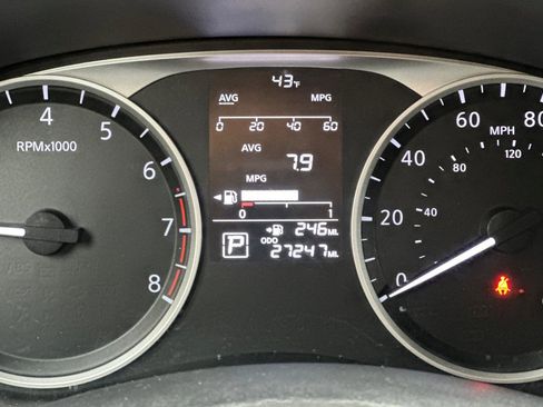 Used 2024 Nissan Kicks S image 25