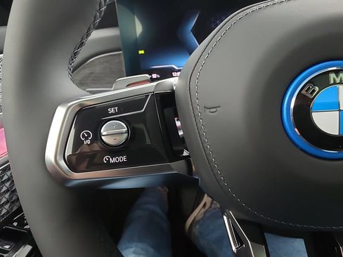 New 2026 BMW i7 xDrive60 w/ Executive Package AWD/4WD image 17