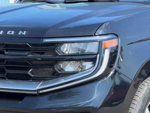 Used 2025 Ford Expedition Platinum AWD/4WD image 47