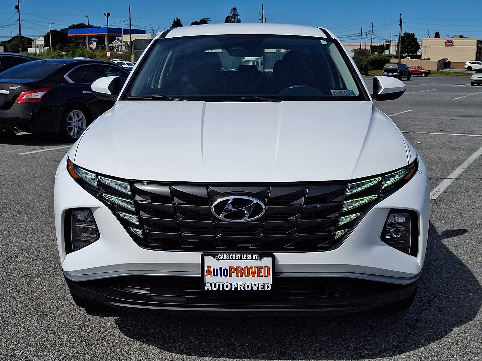 Used 2023 Hyundai Tucson SE AWD/4WD image 2