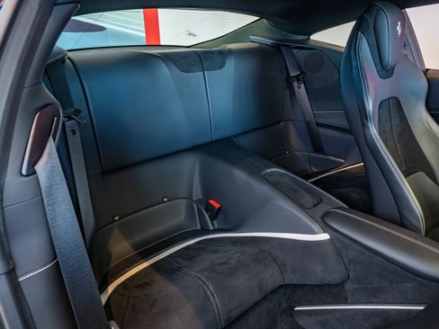 Used 2022 Ferrari Roma image 23