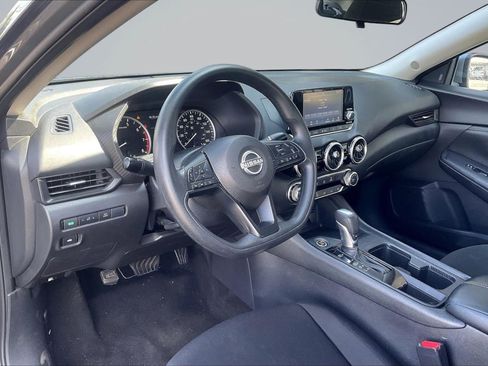 Used 2024 Nissan Sentra S FWD image 14