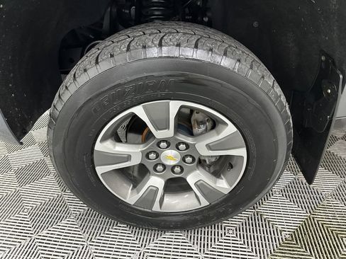 Used 2020 Chevrolet Colorado Z71 AWD/4WD image 12
