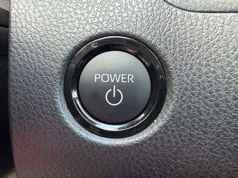 Used 2025 Toyota Camry LE w/ Convenience Package image 20