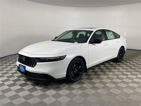 New 2025 Honda Accord SE image 1