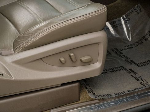 Used 2018 GMC Yukon Denali w/ Denali Ultimate Package RWD image 38