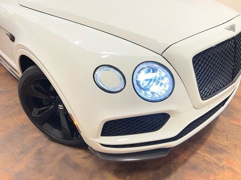 Used 2019 Bentley Bentayga AWD/4WD image 59