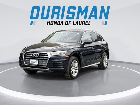 Used 2020 Audi Q5 2.0T Premium w/ Convenience Package AWD/4WD image 4