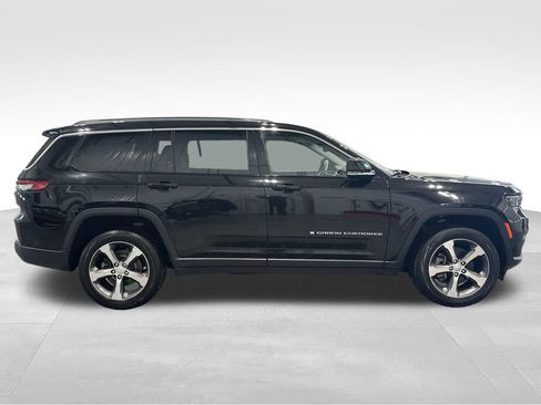 Used 2023 Jeep Grand Cherokee L Limited AWD/4WD image 8