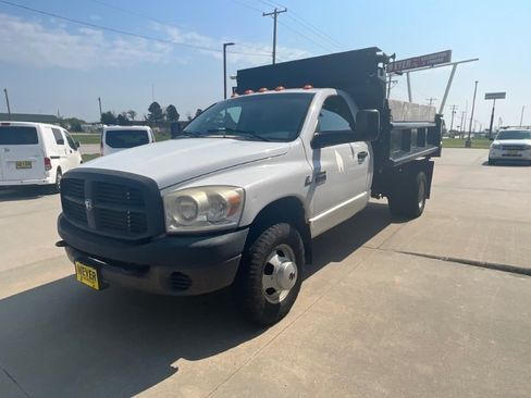 Used 2007 Dodge Ram 3500 Truck 4x4 Regular Cab DRW image 4