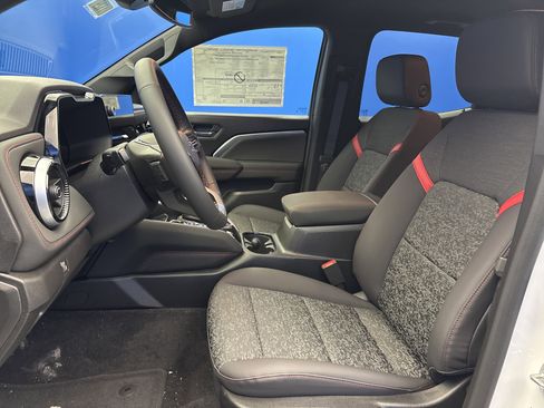 New 2026 Chevrolet Colorado Z71 image 12