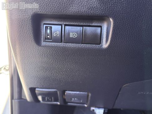 Used 2022 Toyota RAV4 LE w/ Carpet Mat Package (TMS) image 21