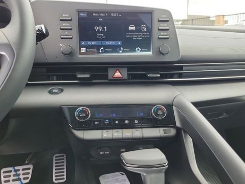 New 2026 Hyundai Elantra Sport FWD image 15