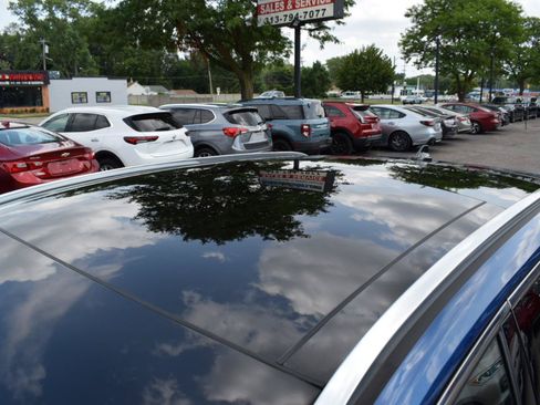 Used 2021 Lincoln Corsair FWD w/ Premium Package image 10