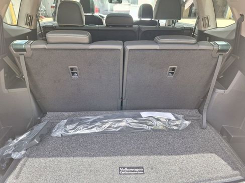 New 2025 Volkswagen Atlas SEL Premium R-Line image 23