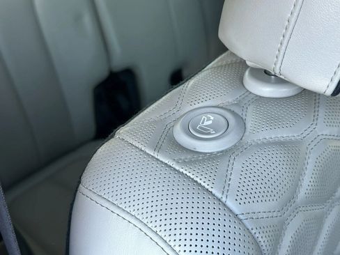 Used 2021 Hyundai Palisade Calligraphy image 27