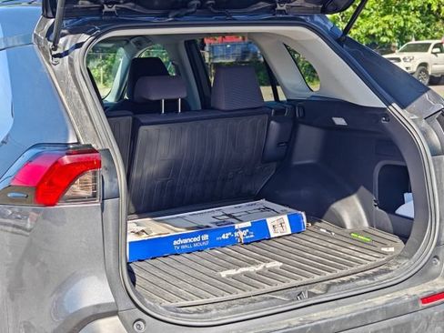 Used 2021 Toyota RAV4 LE w/ Carpet Mat Package (TMS) FWD image 47