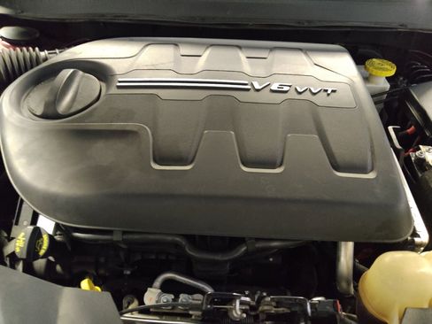 Used 2021 Jeep Cherokee Latitude Lux 80th Anniv w/ Quick Order Package 26U 80TH image 30