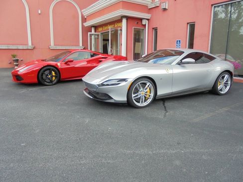 Used 2021 Ferrari Roma RWD image 45
