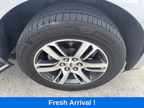 Used 2023 Ford Expedition XLT RWD image 23