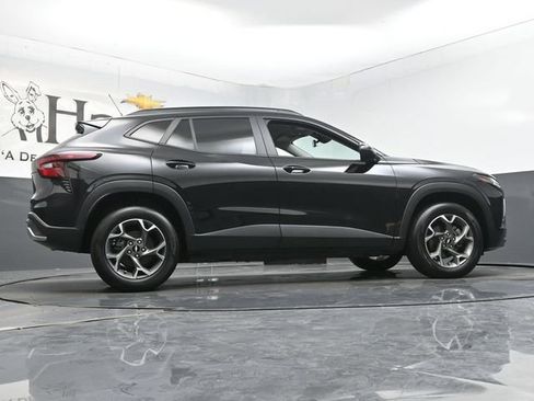 Used 2024 Chevrolet Trax LT w/ Driver Confidence Package FWD image 54