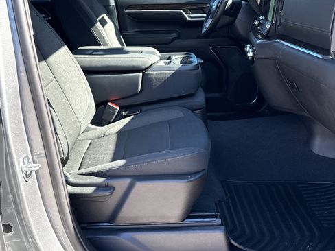 Used 2024 GMC Sierra 1500 SLE image 14