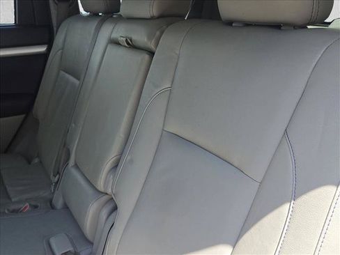 Used 2014 Toyota Highlander XLE AWD/4WD image 20