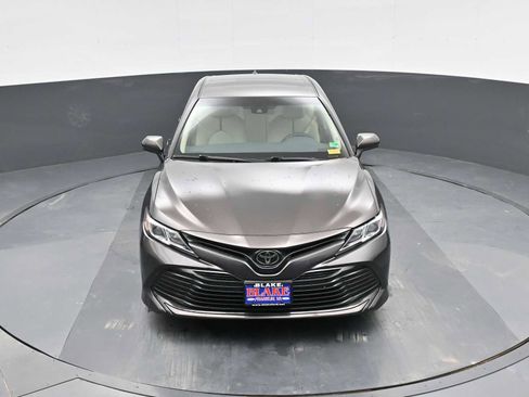 Used 2019 Toyota Camry LE image 25