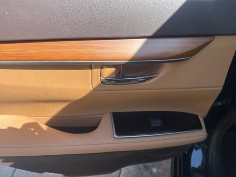 Used 2016 Lexus ES 350 w/ Luxury Package w/Wood Trim image 33