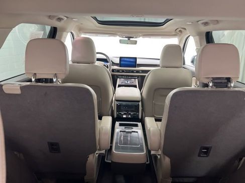 Used 2023 Lincoln Aviator Reserve w/ Equipment Group 201A AWD/4WD image 10