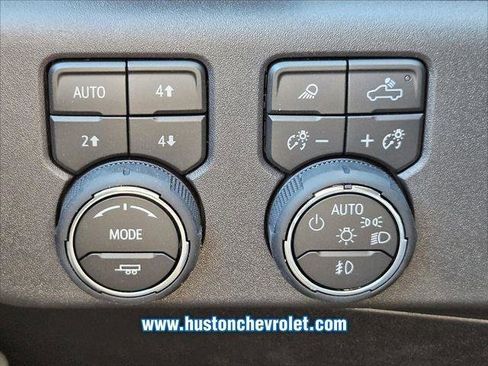 New 2026 Chevrolet Silverado 1500 ZR2 image 44