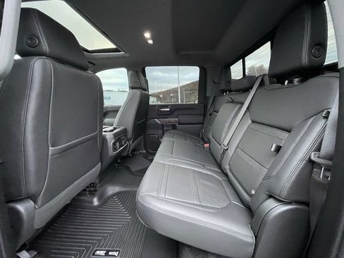 Used 2023 GMC Sierra 3500 Denali image 37