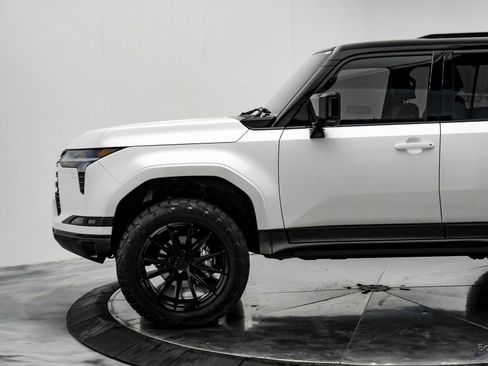 Used 2025 Lexus GX 550 w/ Accessory Package (2T) image 8