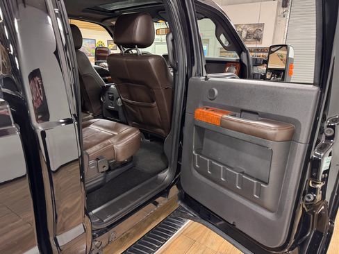Used 2016 Ford F350 King Ranch w/ King Ranch w/Chrome Package image 16