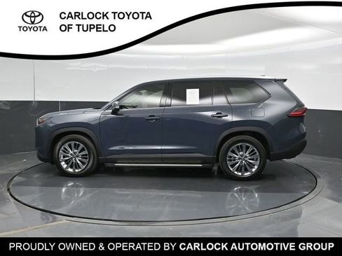 Used 2025 Toyota Grand Highlander AWD image 9