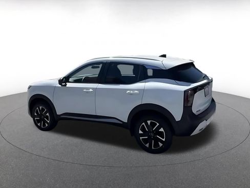 Used 2026 Nissan Kicks SV w/ Cold Weather Package AWD/4WD image 4