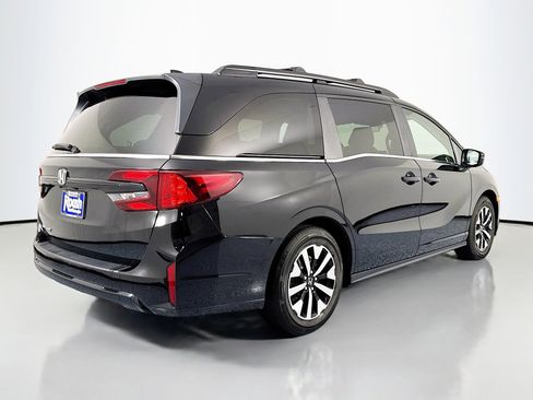 Certified 2026 Honda Odyssey EX-L image 5