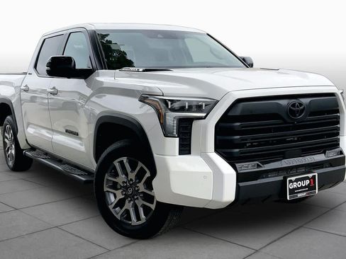 Used 2024 Toyota Tundra Limited AWD/4WD image 3