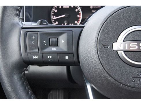 Certified 2025 Nissan Pathfinder SL FWD image 19