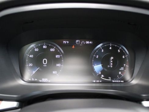Used 2021 Volvo S60 T5 Momentum FWD image 14