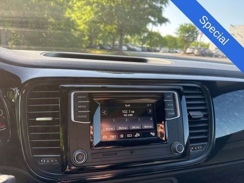Used 2019 Volkswagen Beetle 2.0T S FWD image 12