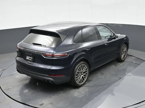 Certified 2023 Porsche Cayenne S Platinum AWD/4WD image 30