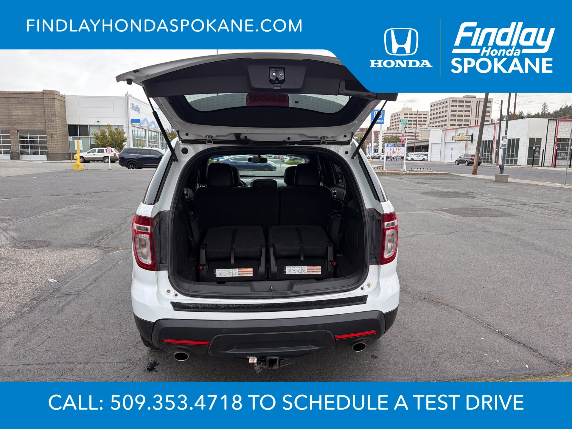 Used 2015 Ford Explorer XLT w/ Equipment Group 202B AWD/4WD image 11