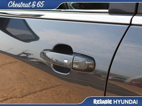 Used 2019 Chevrolet Equinox LT w/ Driver Convenience Package FWD image 20