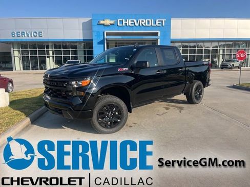 New 2026 Chevrolet Silverado 1500 Custom Trail Boss w/ Turbomax Blackout Package AWD/4WD image 1